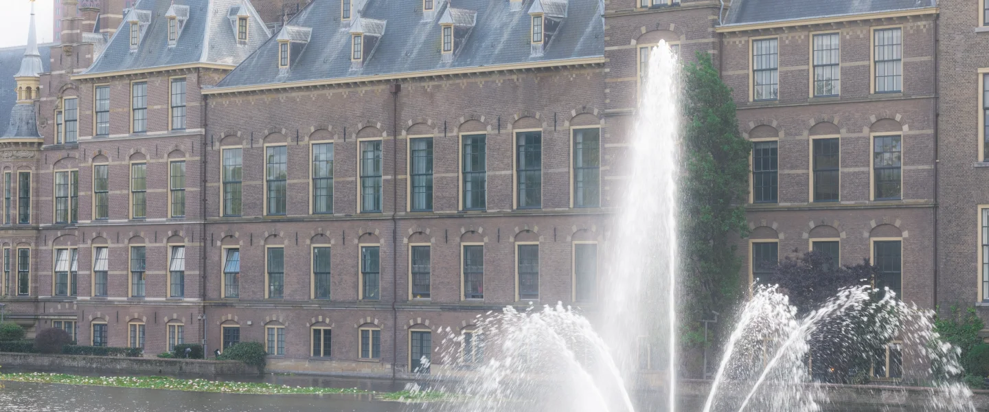 Hypotheekaanvragen en verkoopprijzen stabiliseren in november