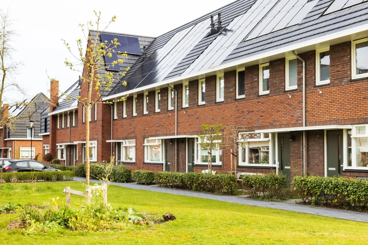 nieuwbouwhuizen met zonnepanelen